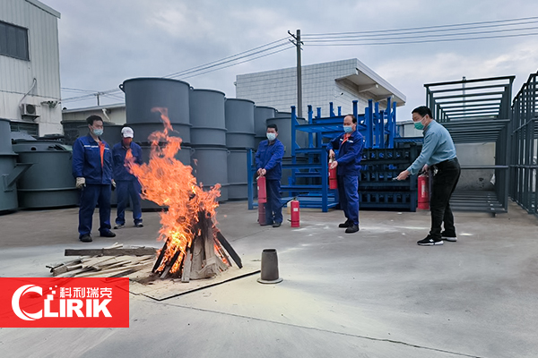 1652086099361296.jpg 消防演習3.jpg